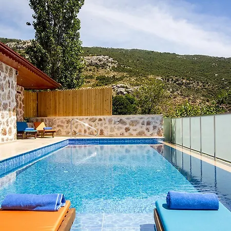 Otantik Villa